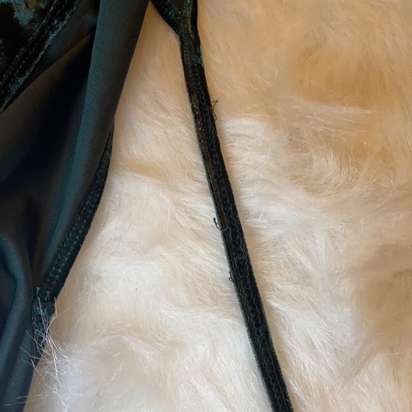 Forever 21+ Body suite 💚 - Picture 9 of 9